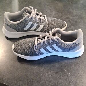 Cloudfoam Adidas Gray Sneakers with White Accents